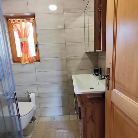 Pocitniska Hisica Rogatec - Rogatec *