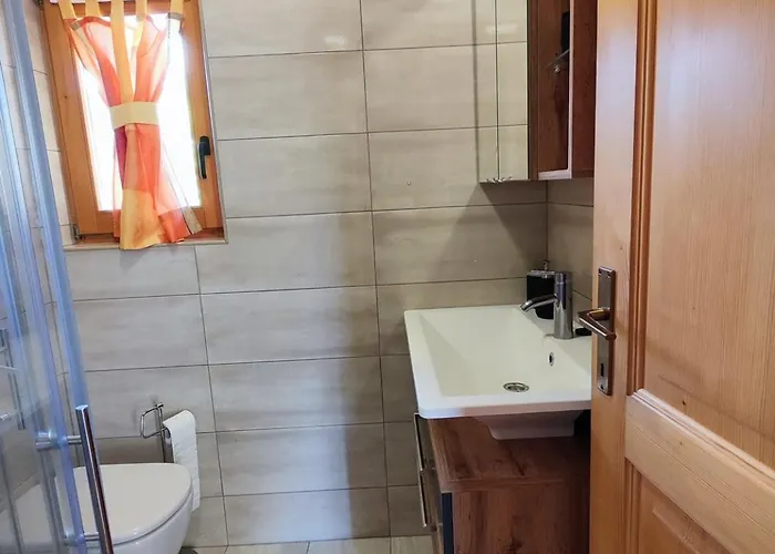 Pocitniska Hisica Rogatec - Rogatec *