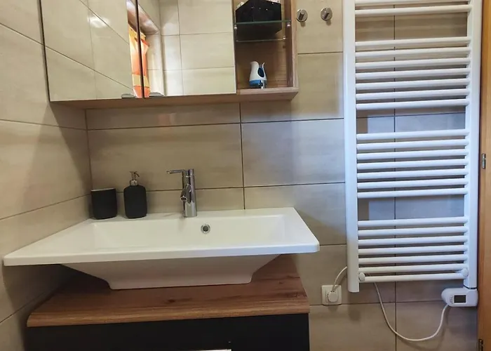 Pocitniska Hisica Rogatec - Rogatec