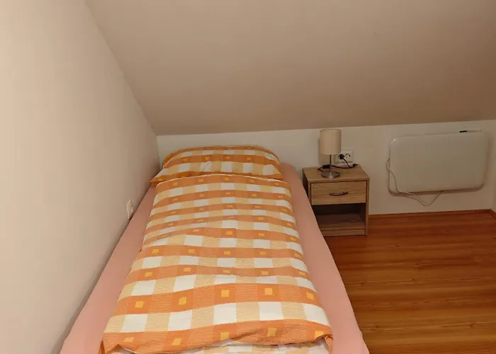 Pocitniska Hisica Rogatec - Rogatec *